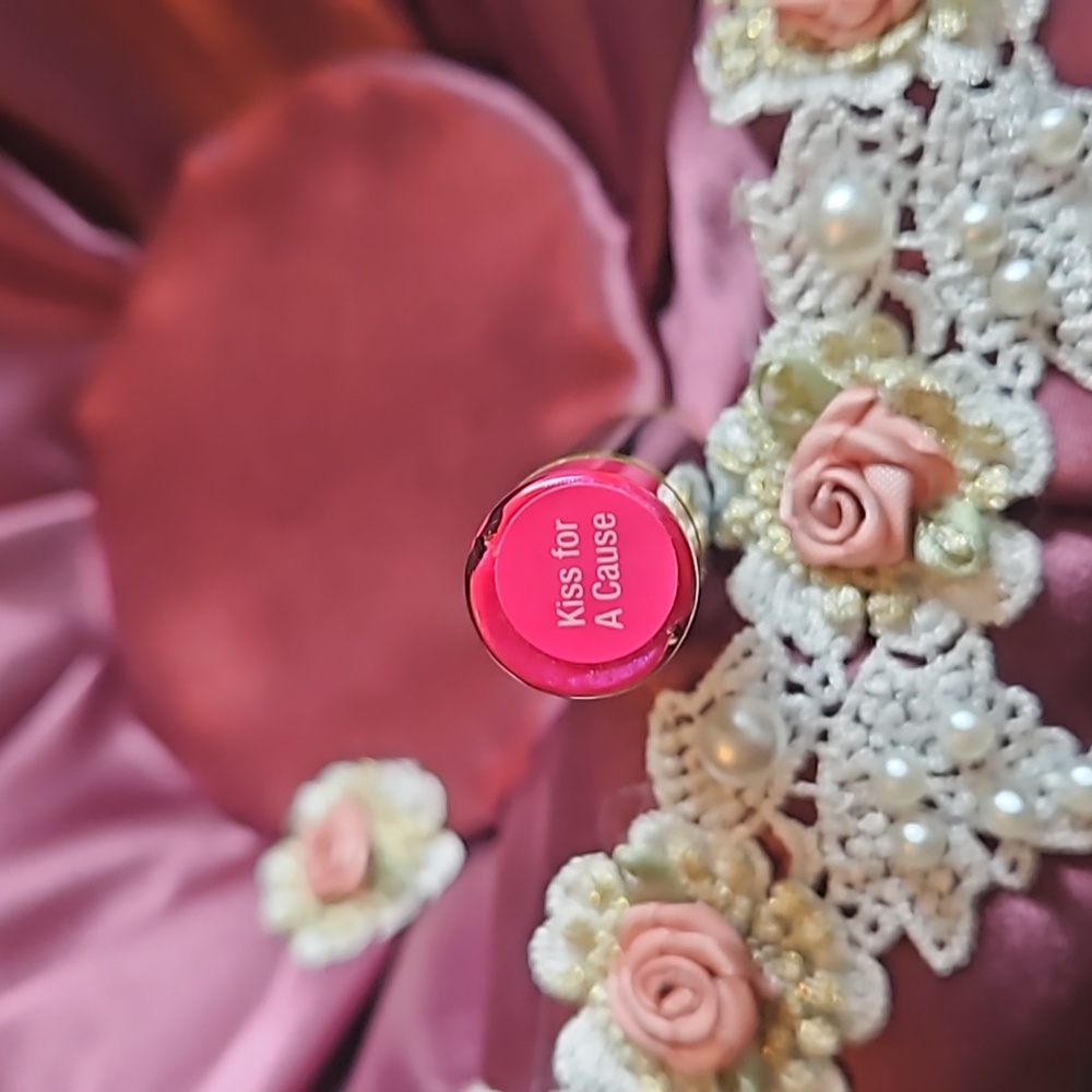 SeneGence LipSense LipColor Kiss for a Cause Sealed